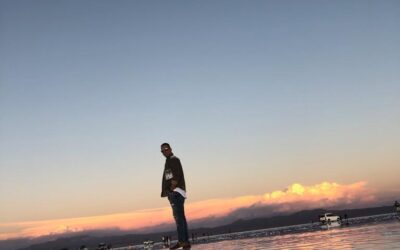 MELVIN AYALA PRESENTA SU SENCILLO «CANTARES»