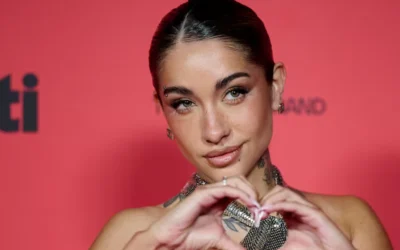 Maria Becerra Revive el Clásico Navideño con su Versión Bilingüe de «Jingle Bell Rock»