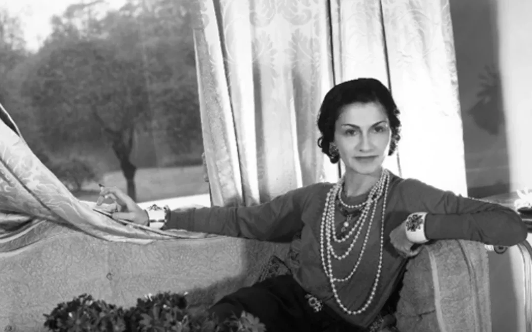 Coco Chanel: La leyenda detrás del estilo inmortal llega a Universal+