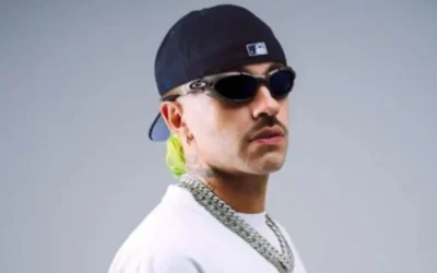 Feid deslumbra con “NOS DESCONOXIMOS” tras triunfos en Premio Lo Nuestro 2025