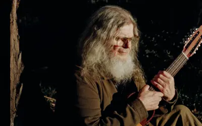 Gustavo Santaolalla vuelve a Colombia con su imperdible Ronroco Tour